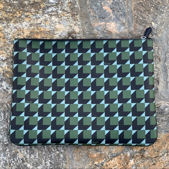 Coach Large Pouch / Clutch w/ cube print - Picture 3 of 8